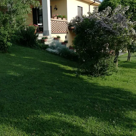 Bed & Breakfast La Casetta Di Lina Villaromagnano